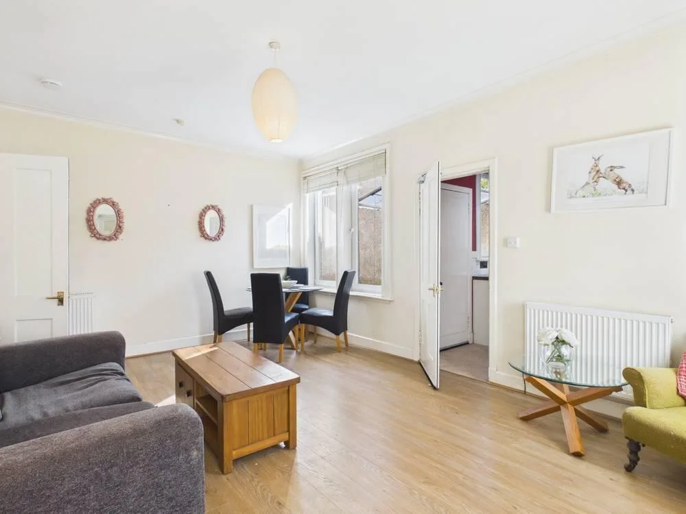 4 bedroom apartment for rent