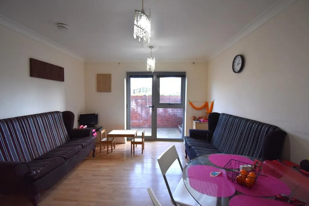 2 bedroom apartment for rent
