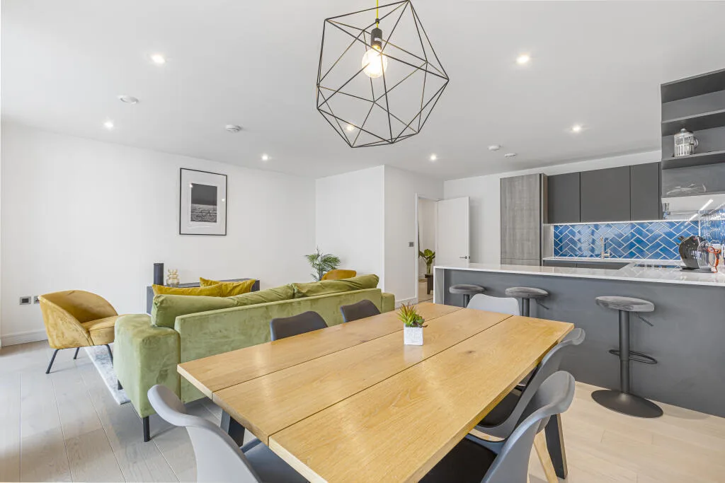 3 bedroom flat for rent