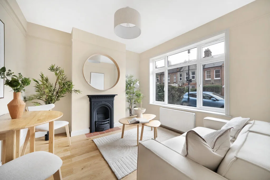 2 bedroom ground floor flat for rent