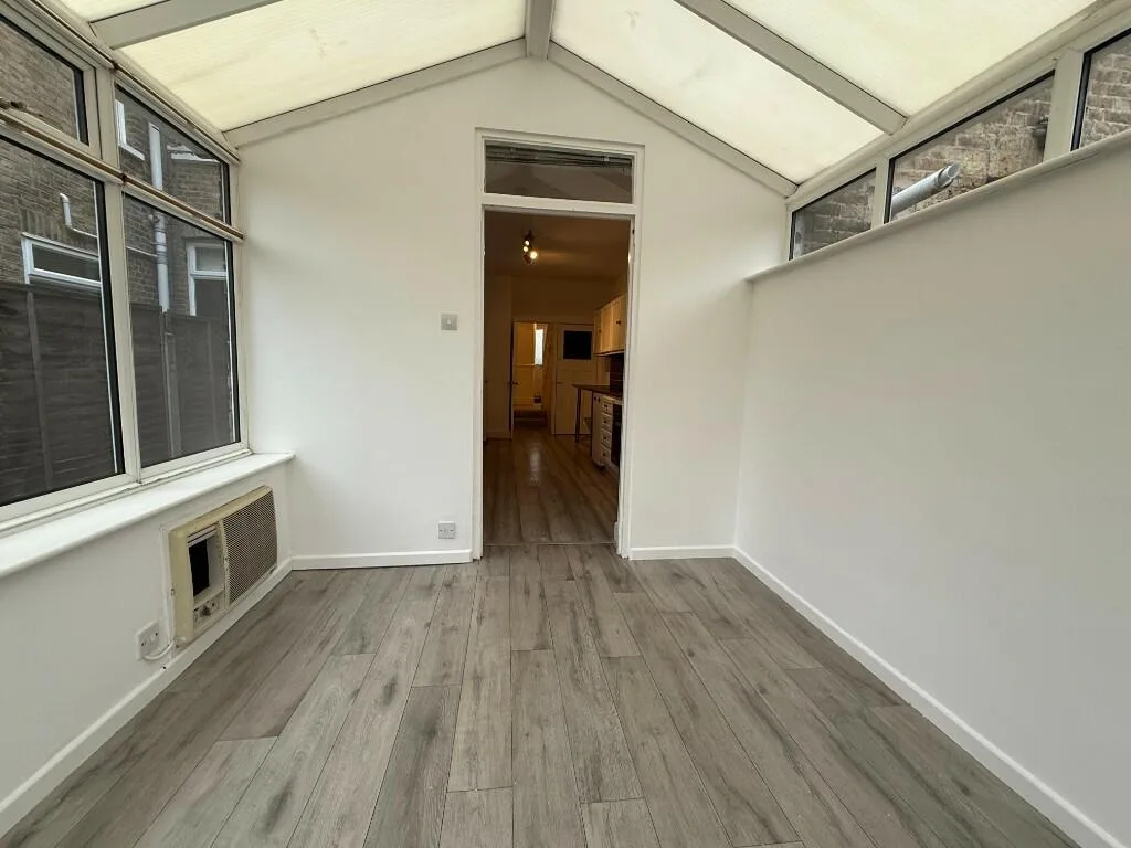 4 bedroom terraced house for rent
