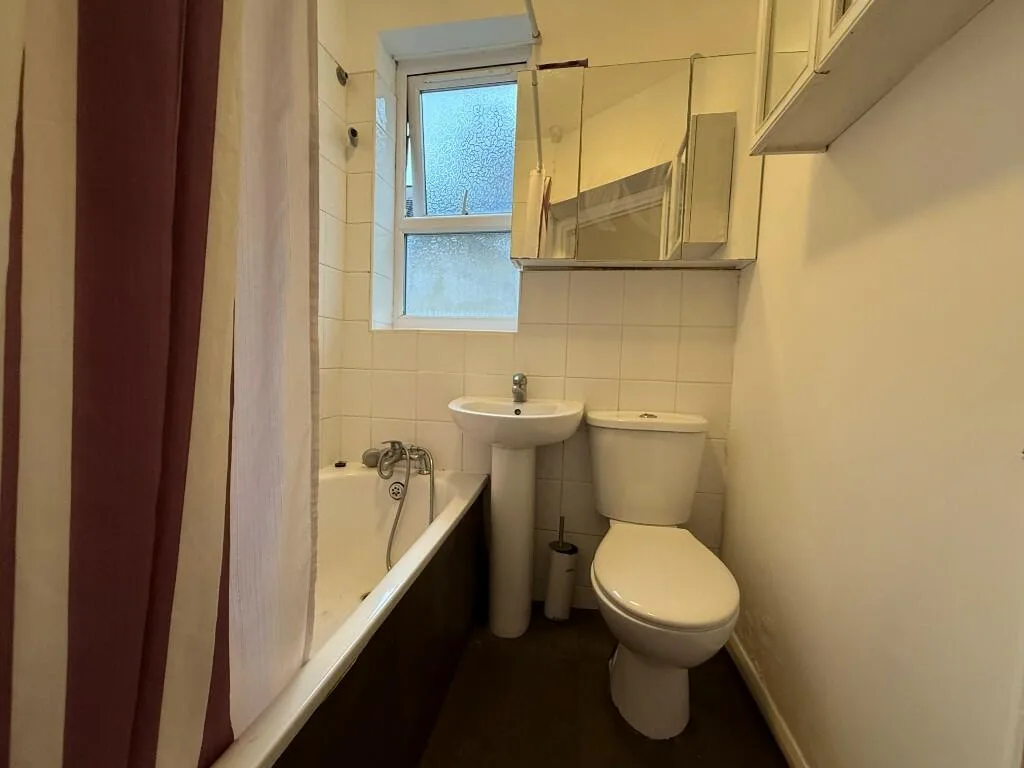 4 bedroom terraced house for rent