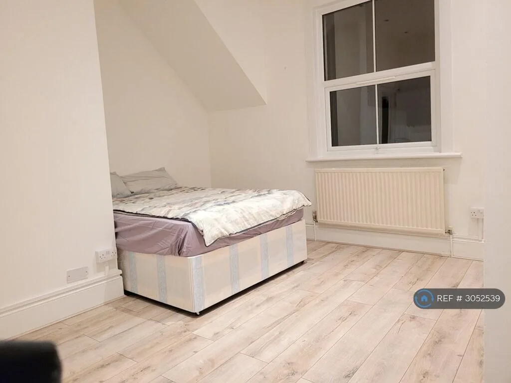 4 bedroom maisonette for rent