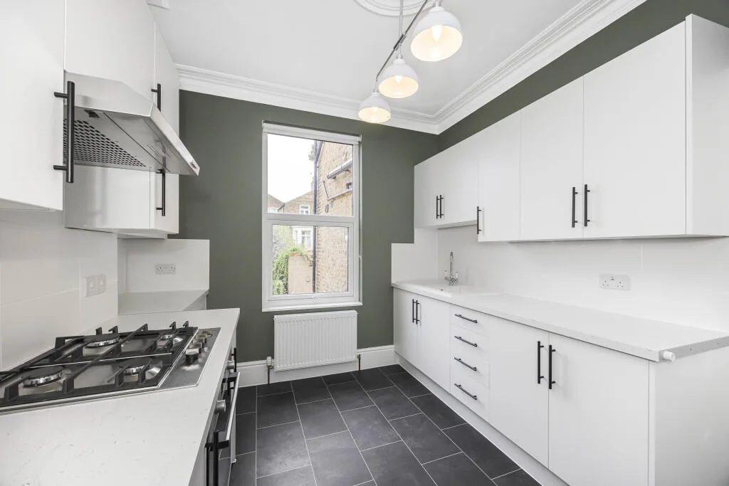 4 bedroom terraced house for rent