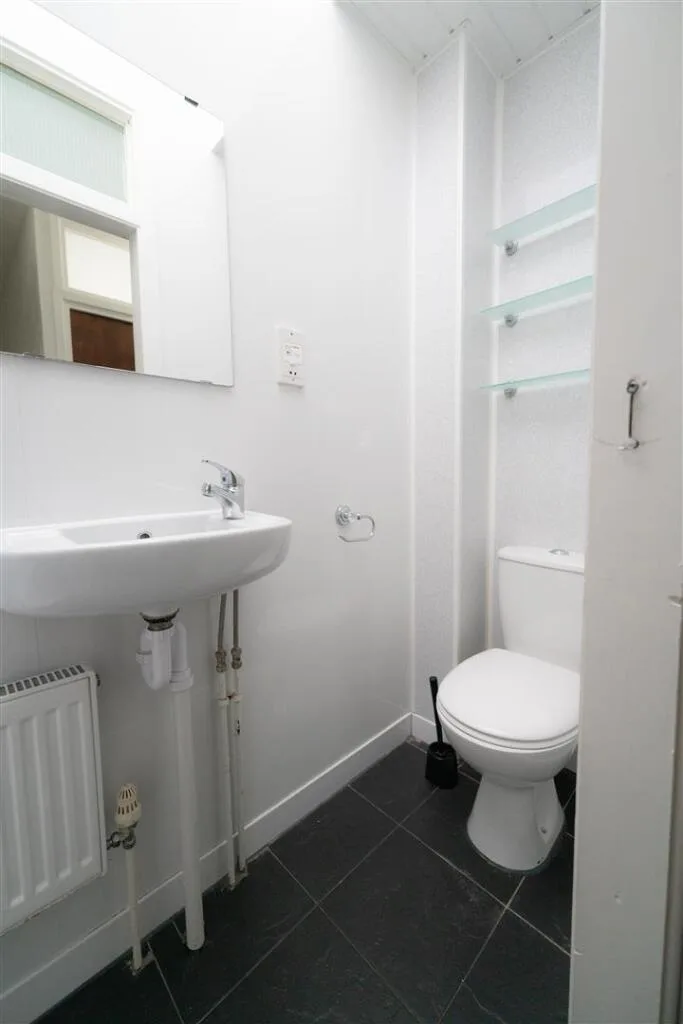 5 bedroom terraced house for rent