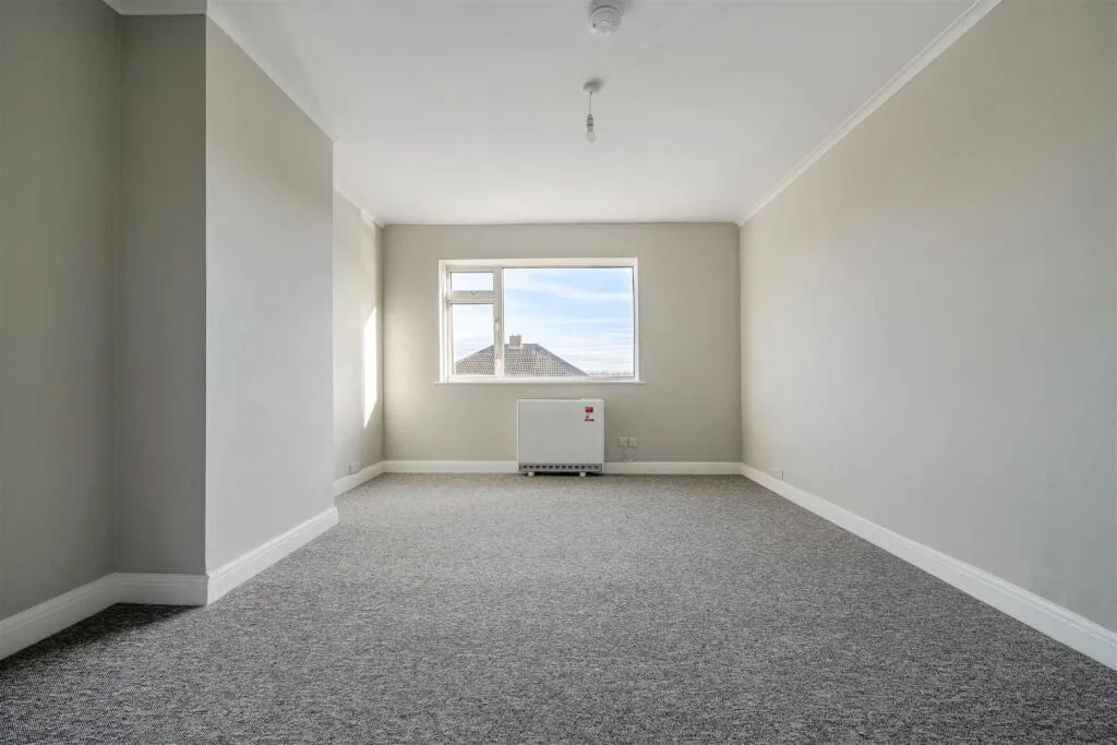 3 bedroom maisonette for rent