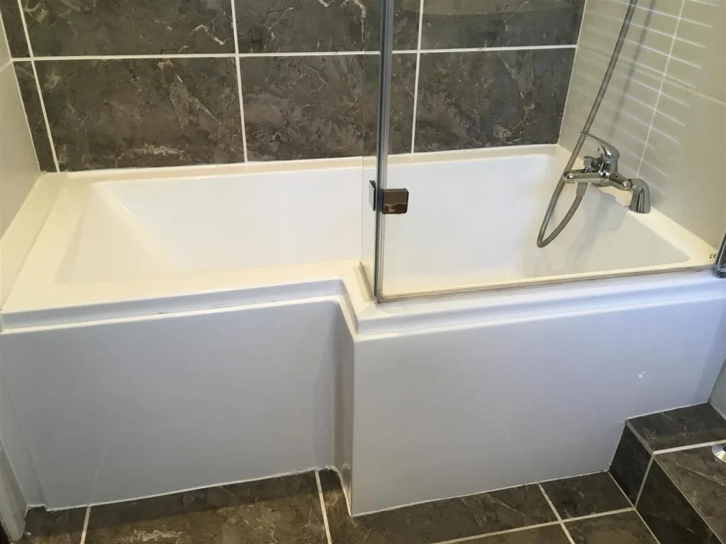 5 bedroom terraced house for rent