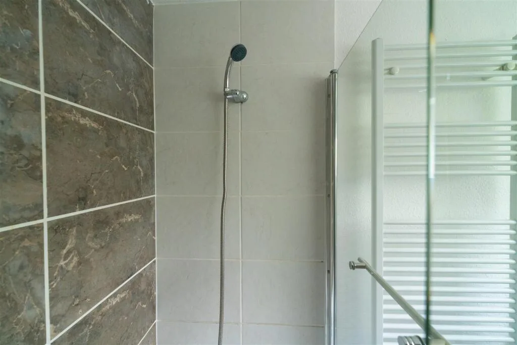 5 bedroom terraced house for rent