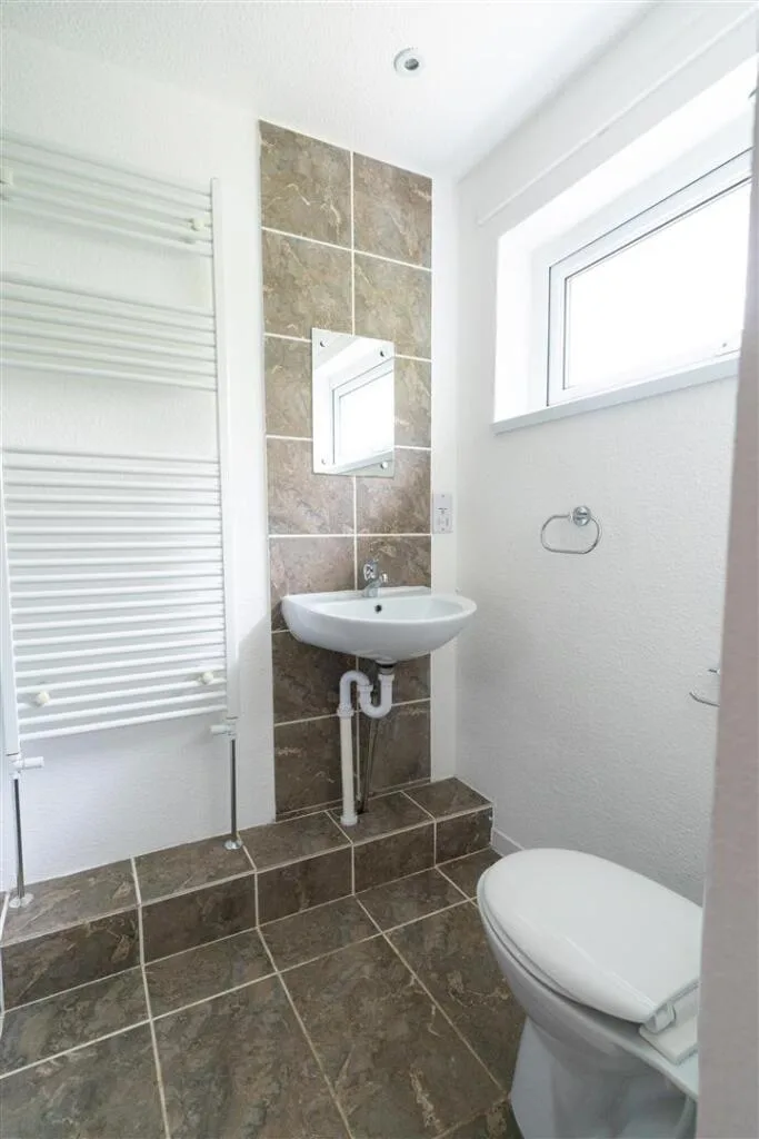 5 bedroom terraced house for rent