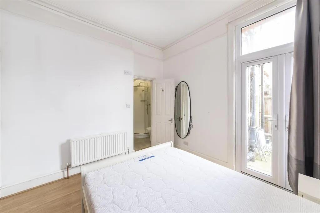 1 bedroom ground floor flat for rent