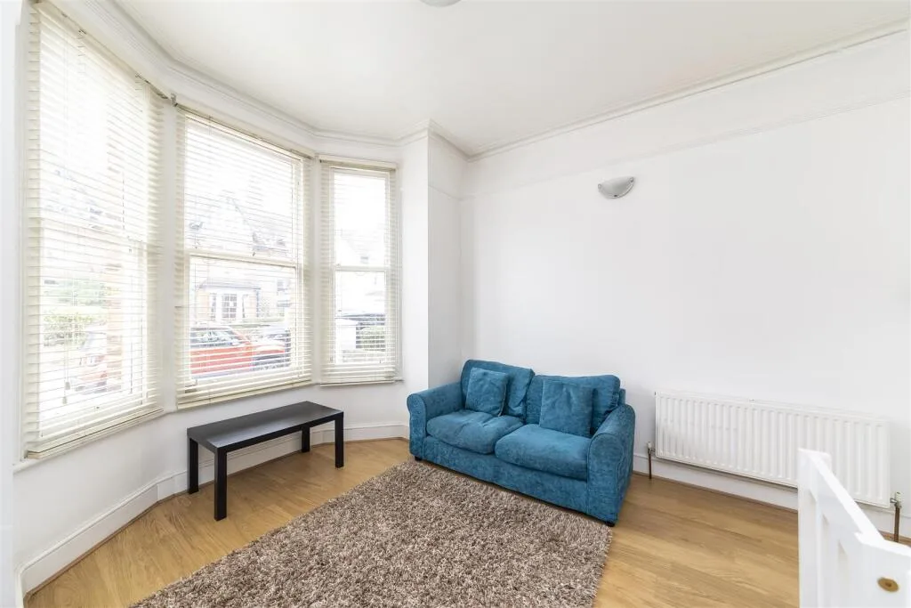 1 bedroom ground floor flat for rent