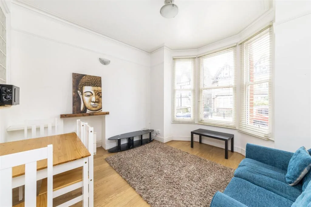 1 bedroom ground floor flat for rent