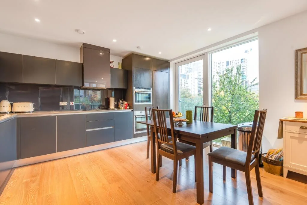3 bedroom flat for rent