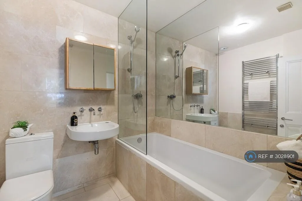 3 bedroom flat for rent