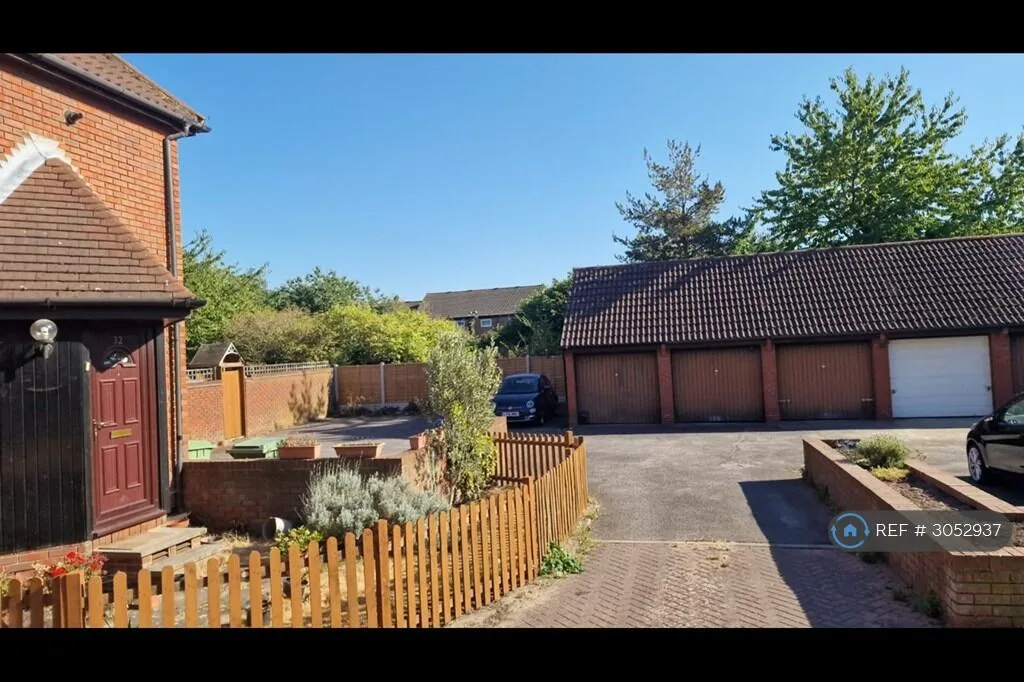 1 bedroom end of terrace house for rent