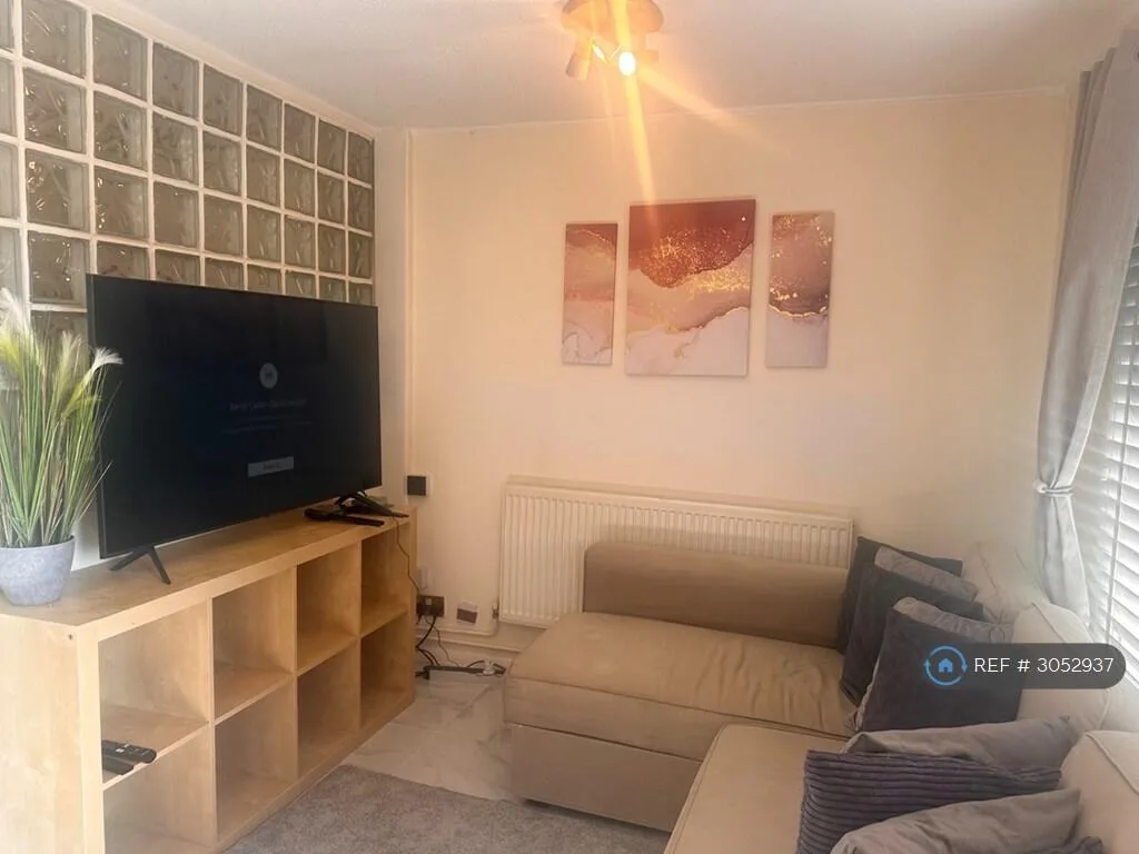 1 bedroom end of terrace house for rent