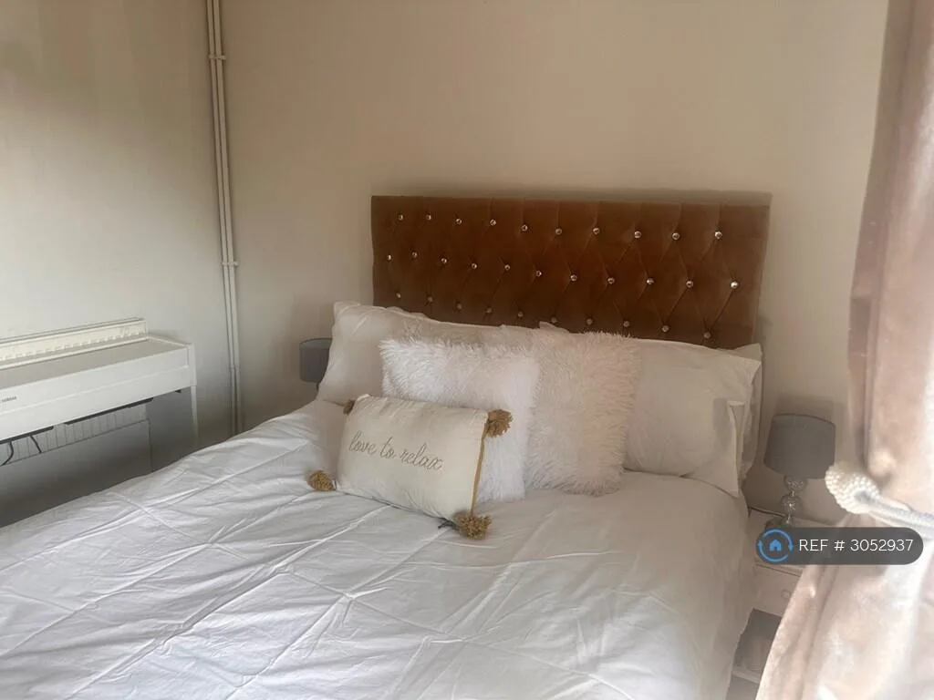 1 bedroom end of terrace house for rent
