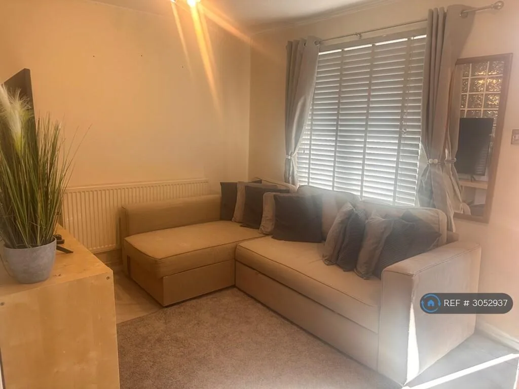 1 bedroom end of terrace house for rent