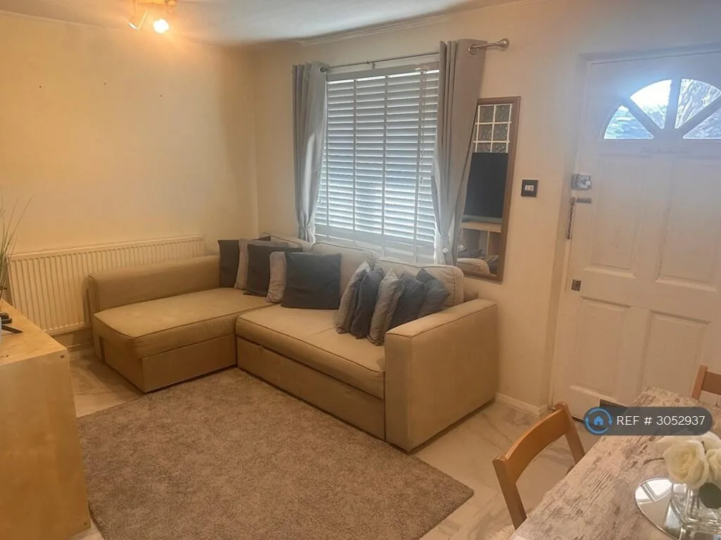 1 bedroom end of terrace house for rent