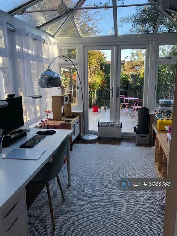3 bedroom flat for rent