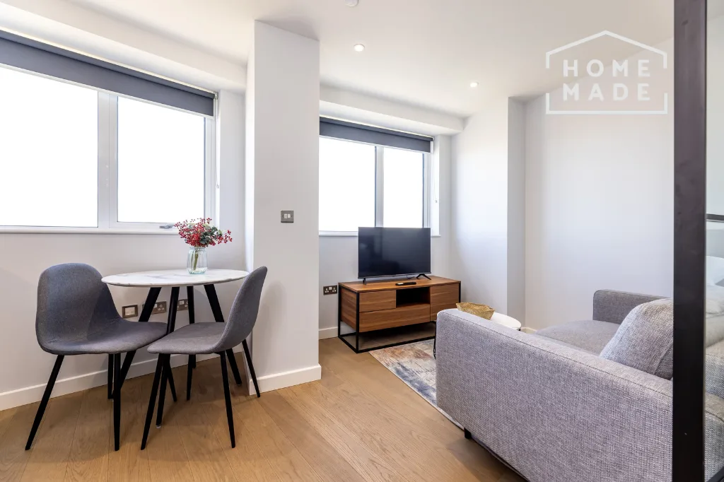 Studio flat for rent