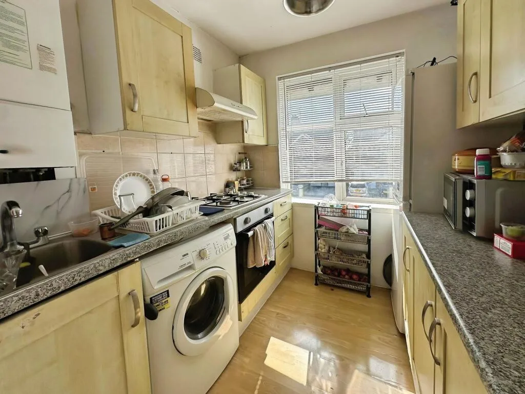 1 bedroom maisonette for rent