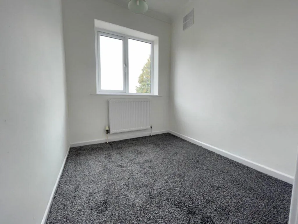 3 bedroom semi-detached house for rent