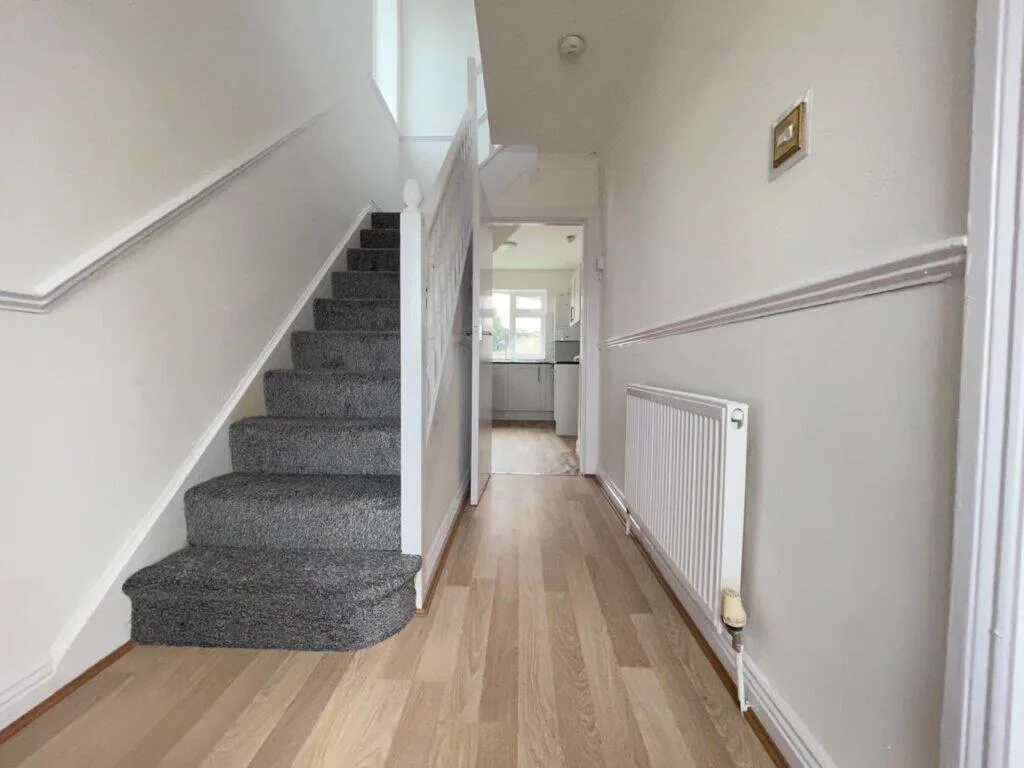 3 bedroom semi-detached house for rent