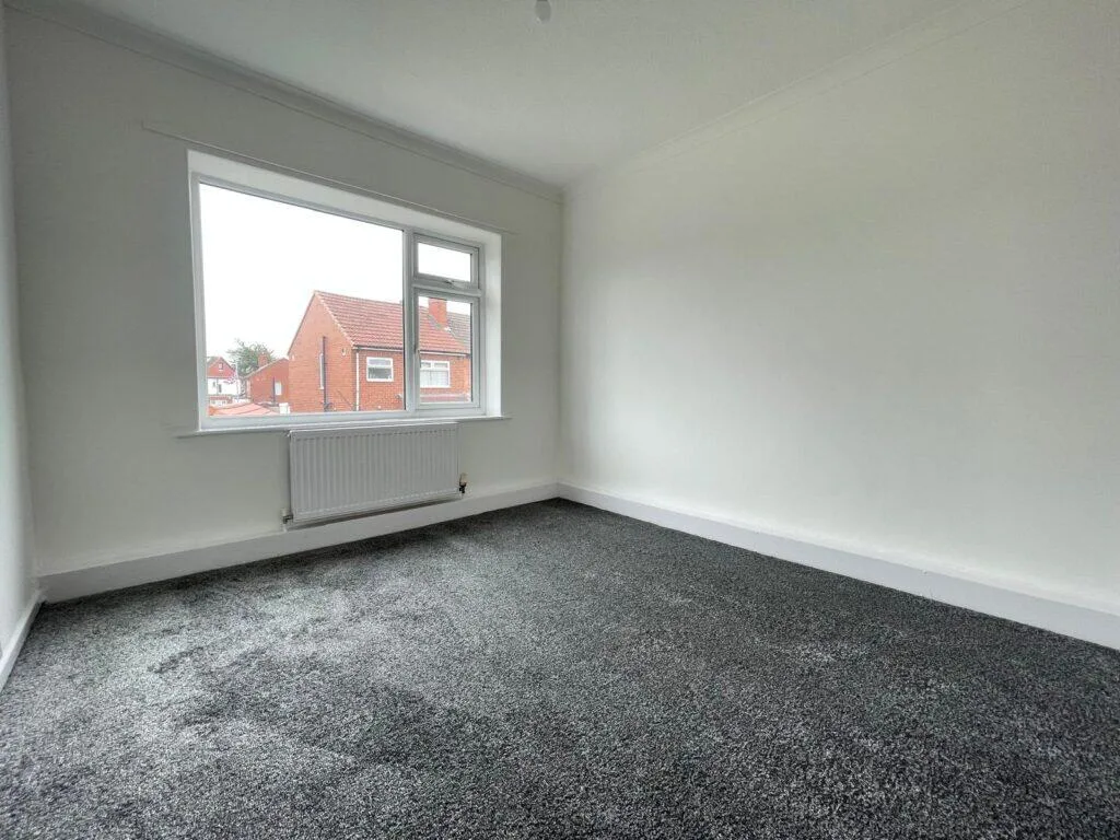 3 bedroom semi-detached house for rent
