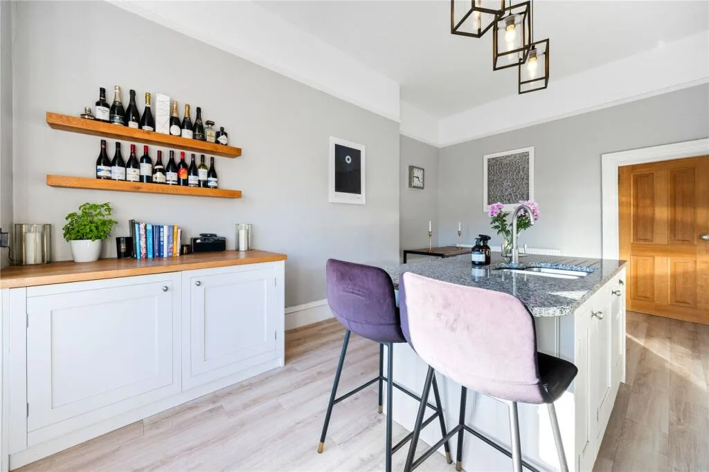4 bedroom apartment for rent