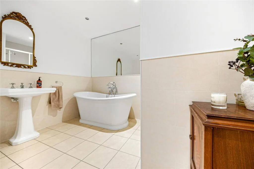 4 bedroom apartment for rent