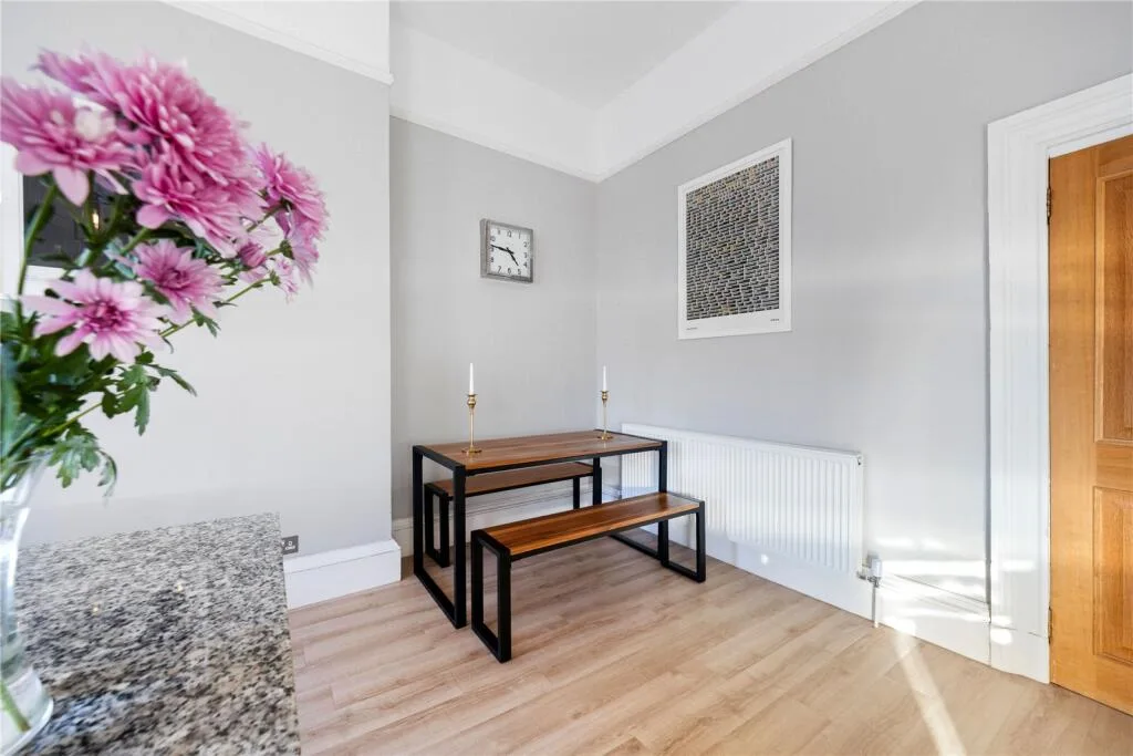 4 bedroom apartment for rent