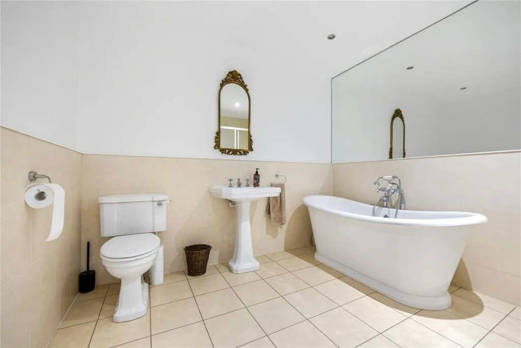 4 bedroom apartment for rent