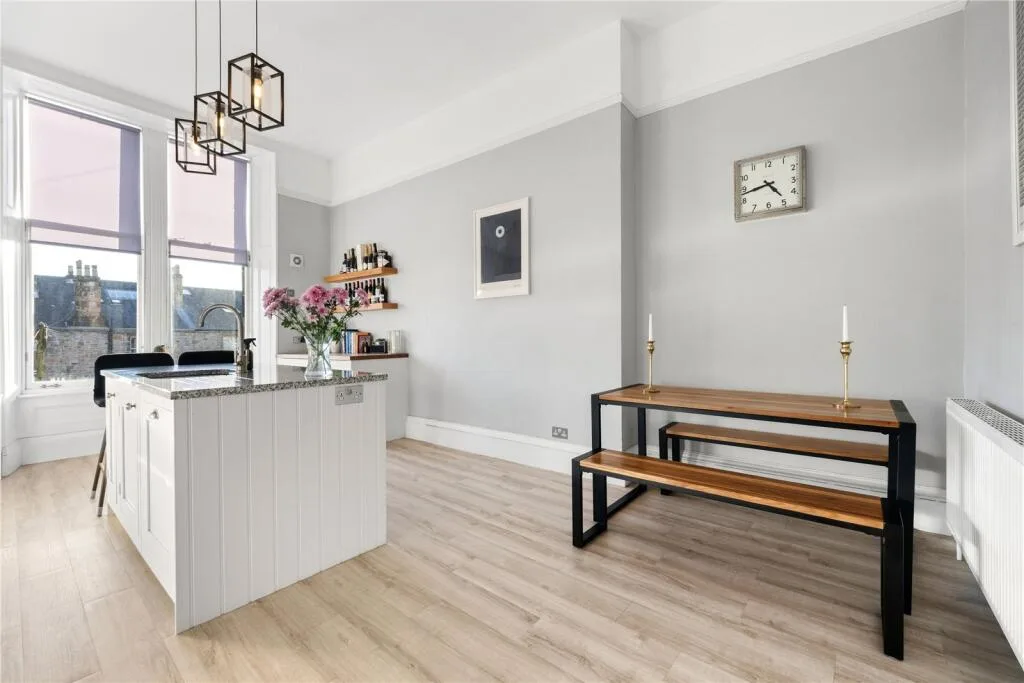 4 bedroom apartment for rent