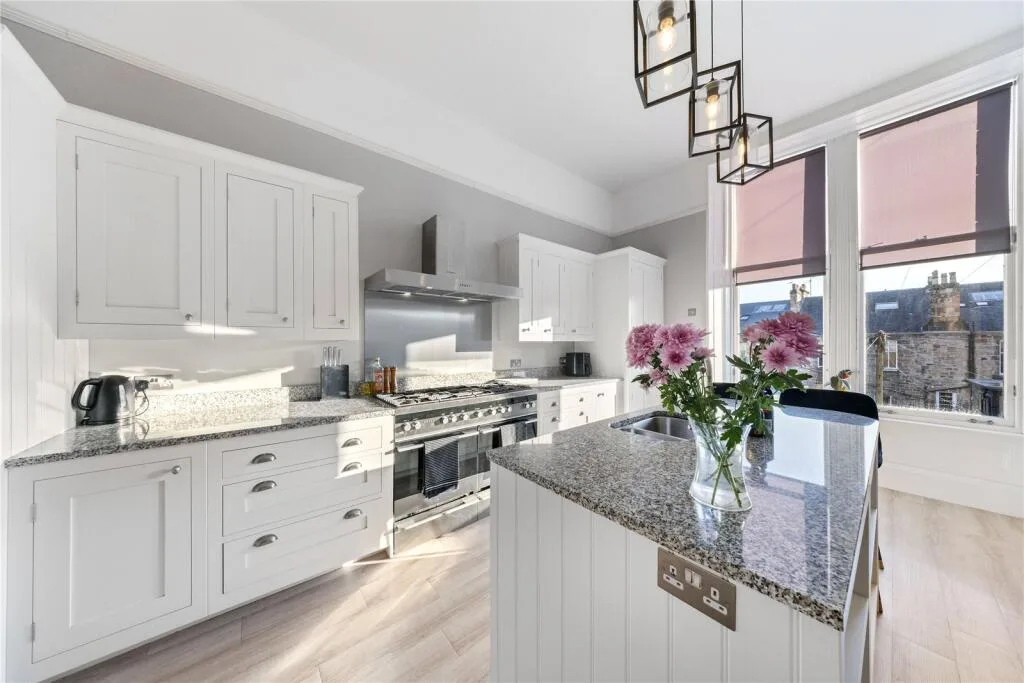 4 bedroom apartment for rent