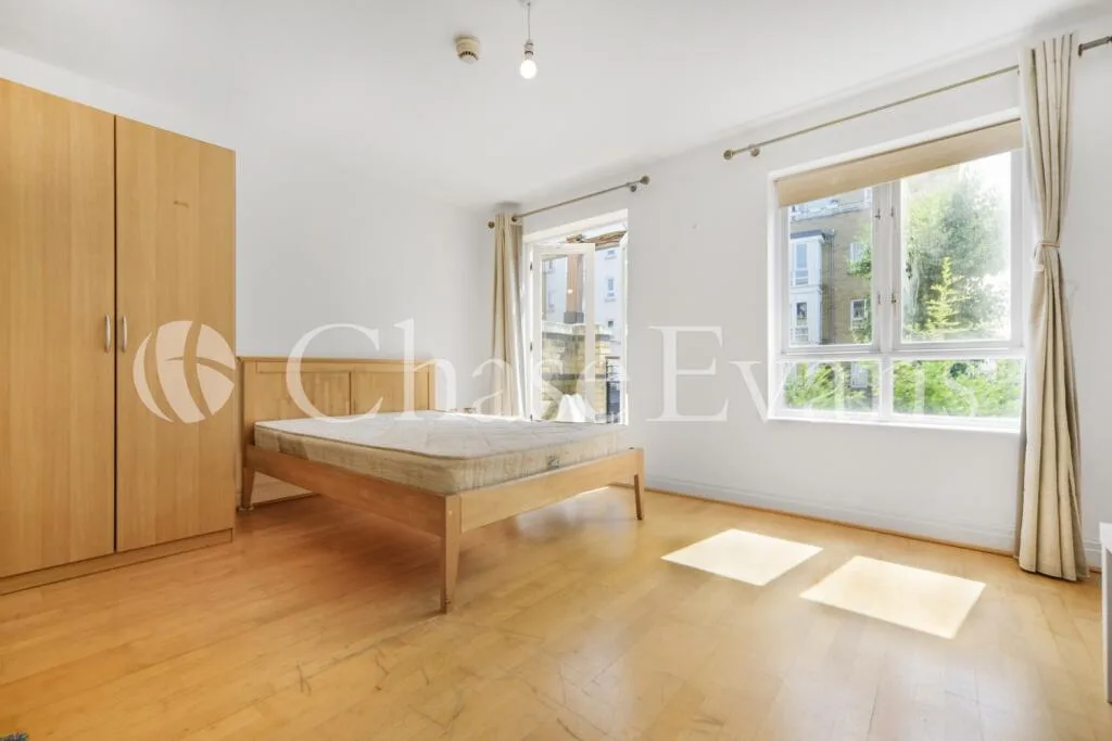 5 bedroom terraced house for rent