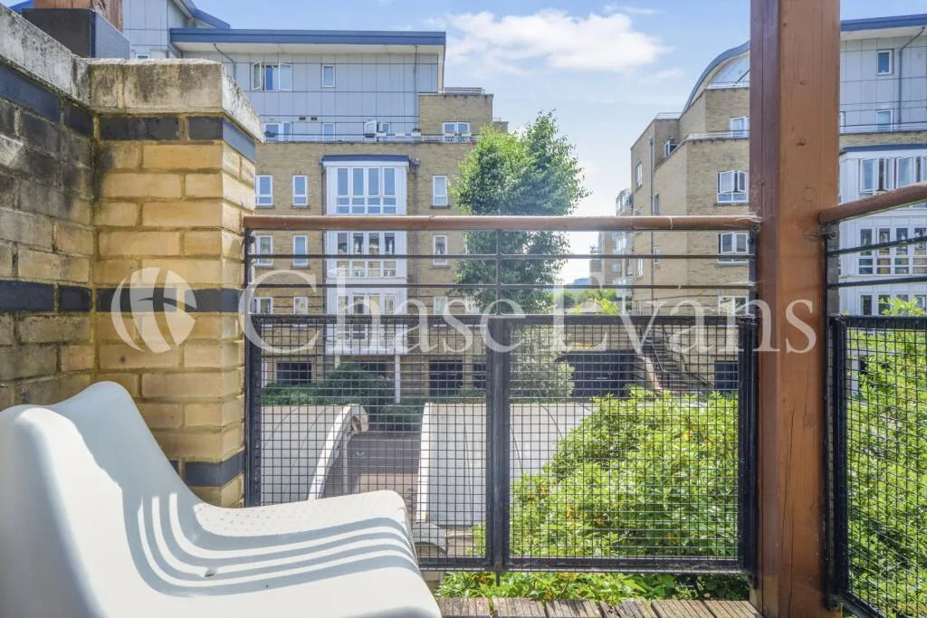 5 bedroom terraced house for rent