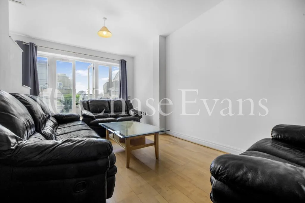 5 bedroom terraced house for rent