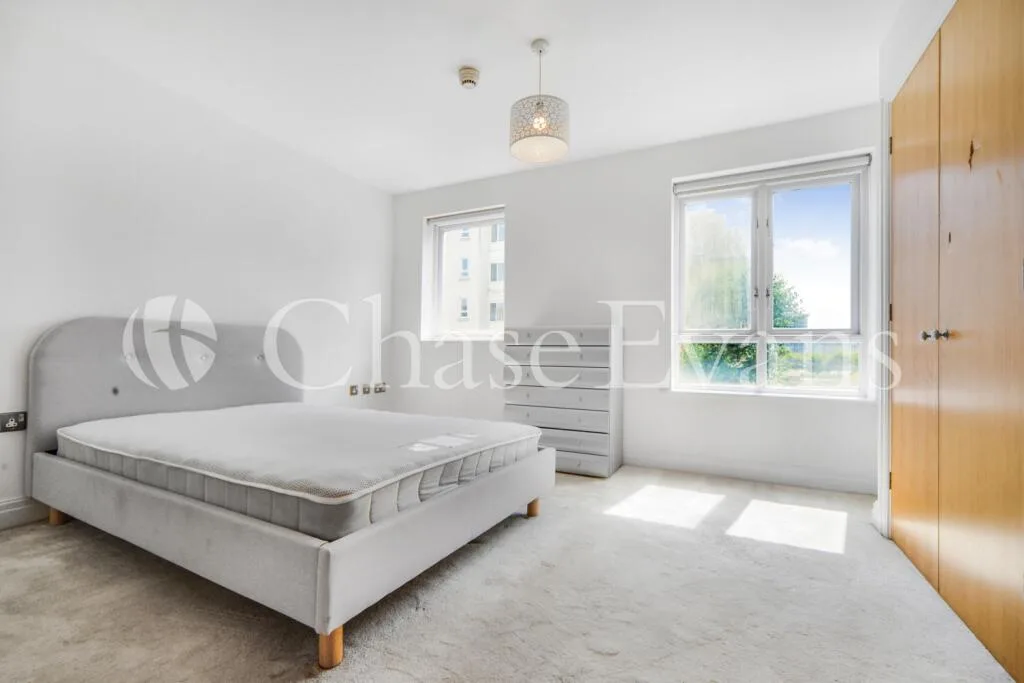 5 bedroom terraced house for rent