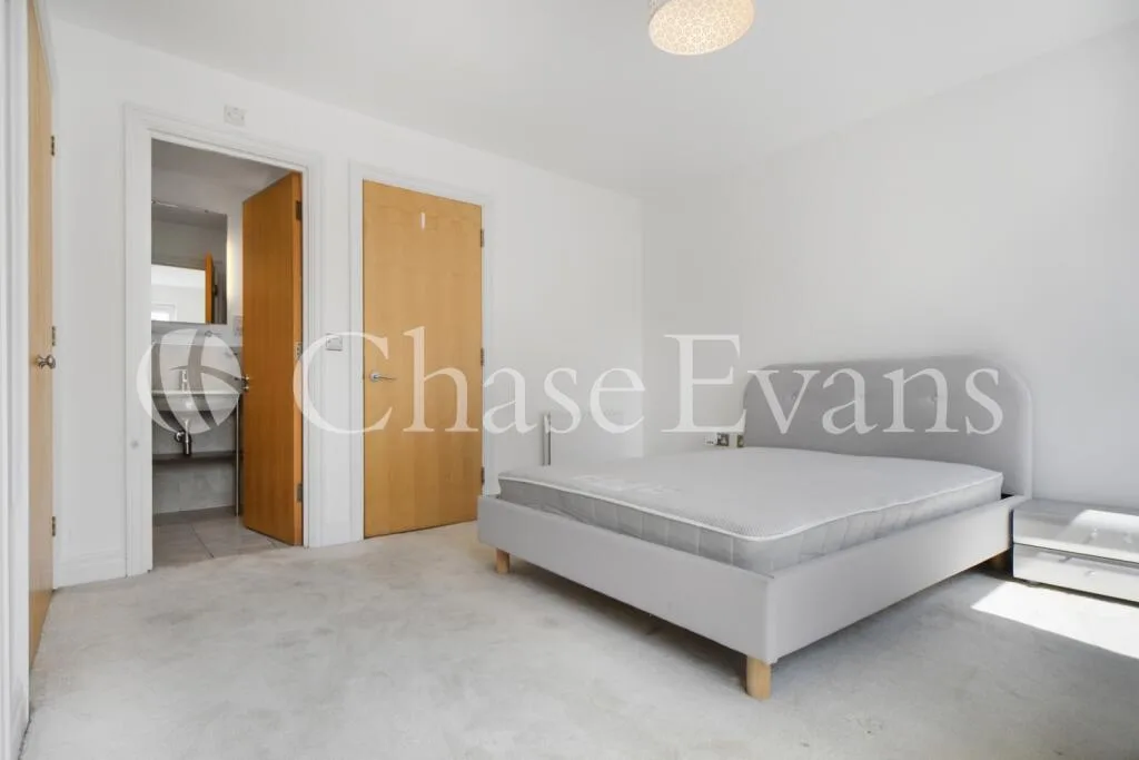 5 bedroom terraced house for rent