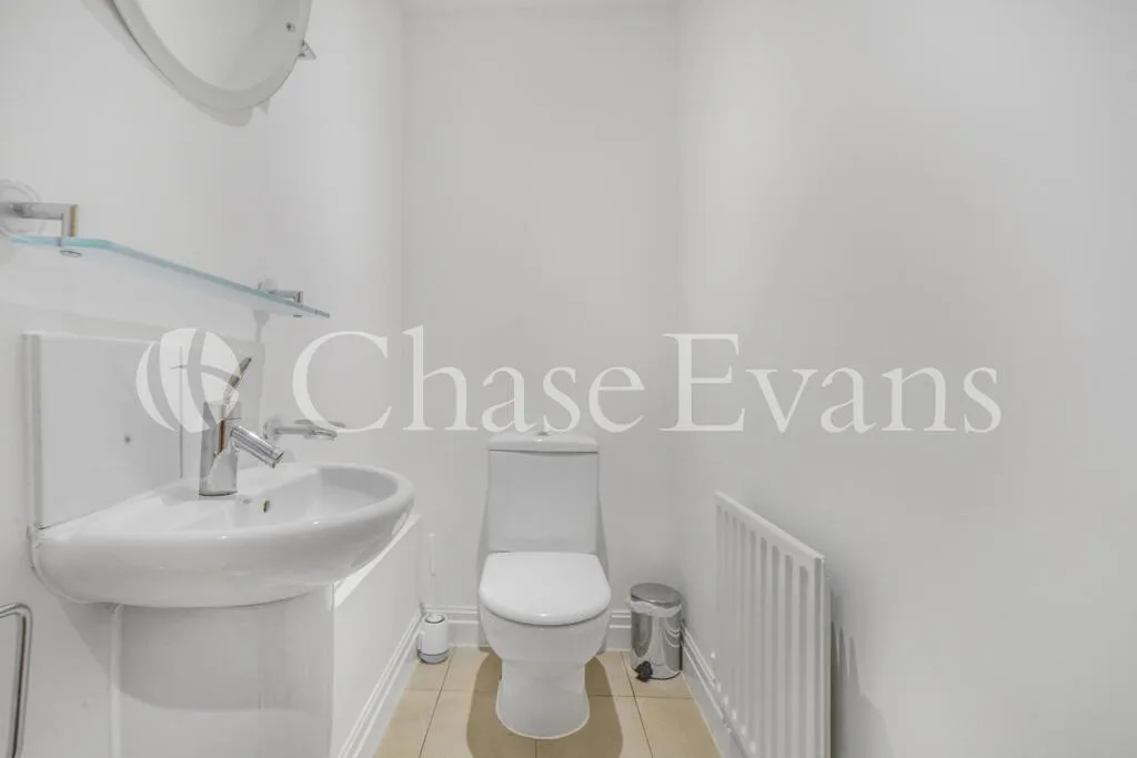 5 bedroom terraced house for rent
