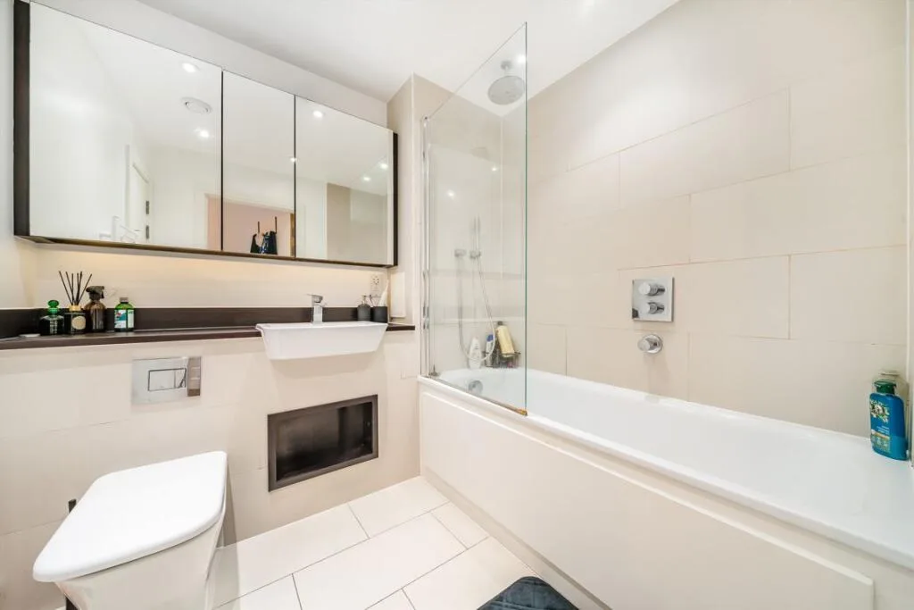3 bedroom flat for rent