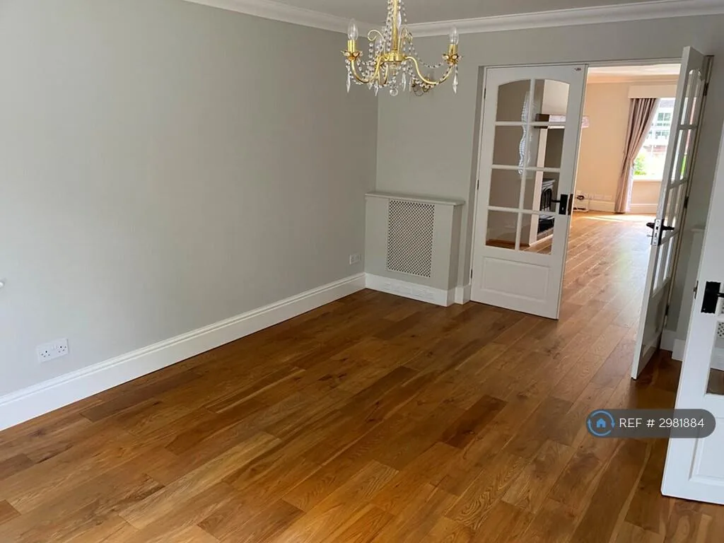 4 bedroom detached house for rent