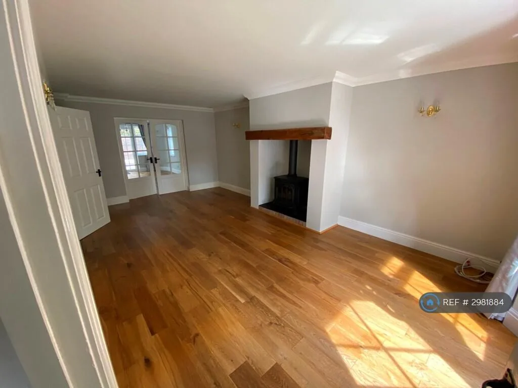 4 bedroom detached house for rent