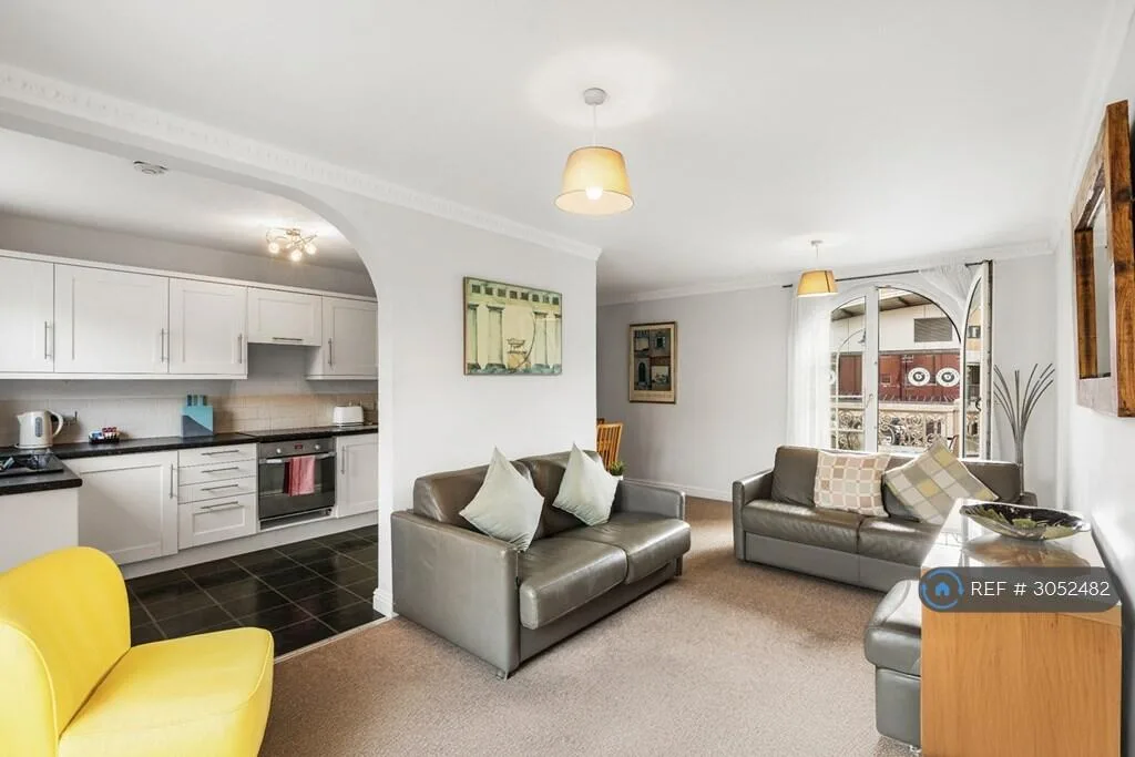 2 bedroom flat for rent