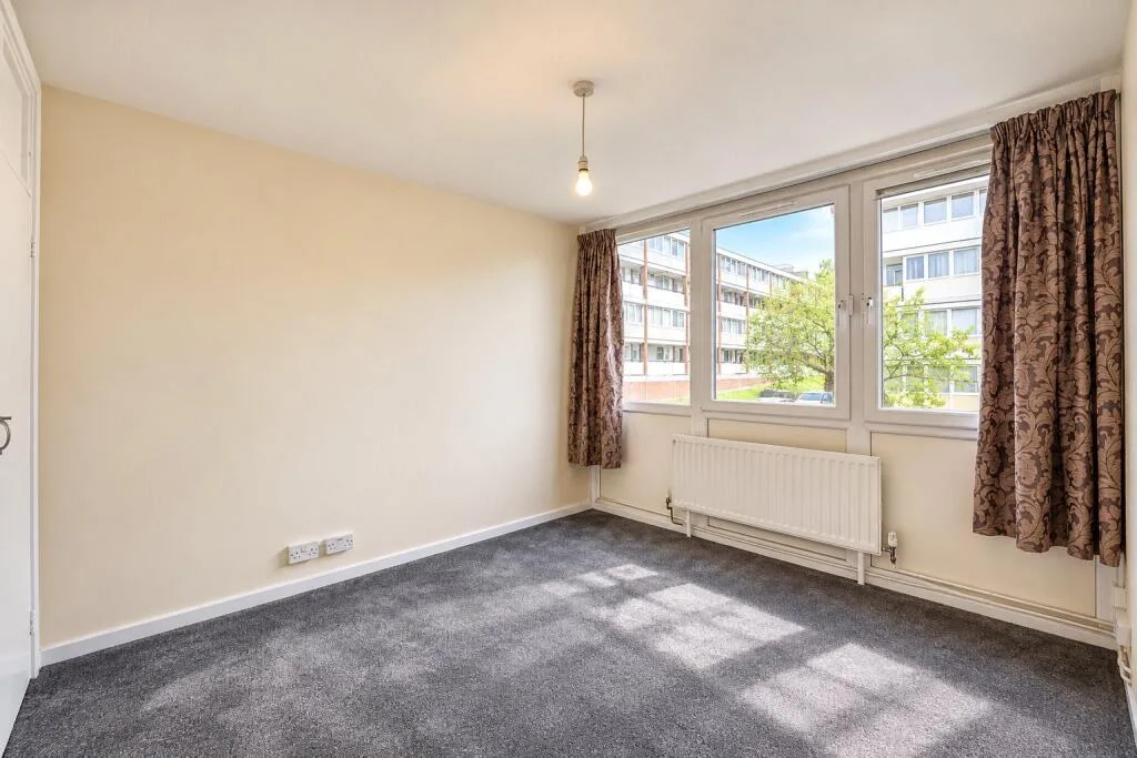 3 bedroom maisonette for rent