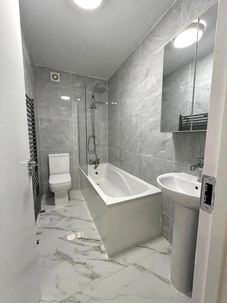 4 bedroom flat for rent