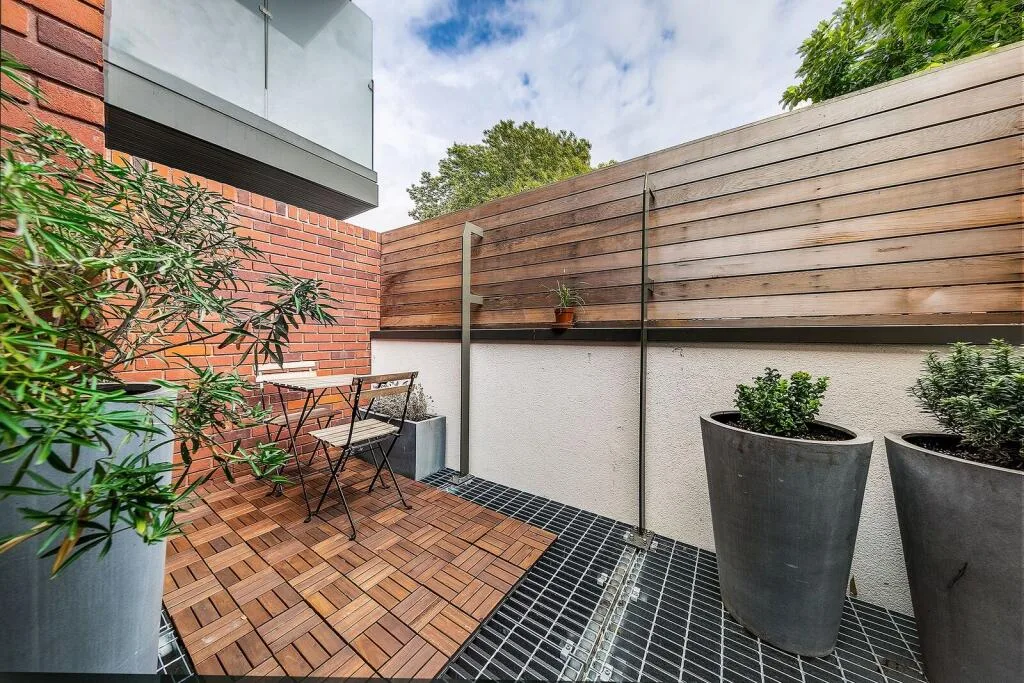 2 bedroom maisonette for rent