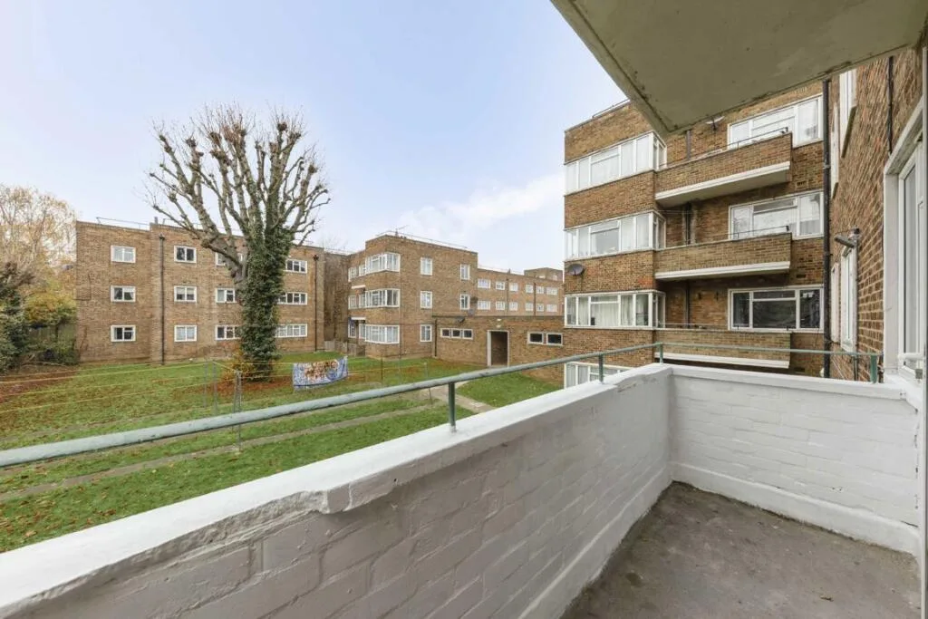 3 bedroom flat for rent