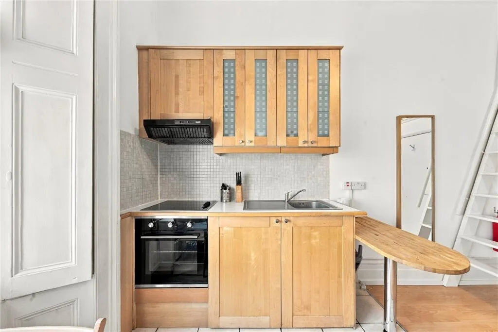 Studio apartment for rent